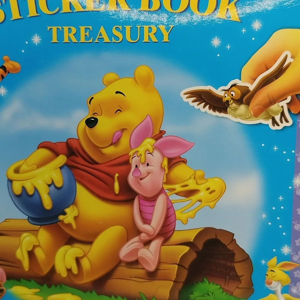 Disney Winnie The Pooh Sticker Book Treasury 2010 Collectible Ages 3+ COMPLETE